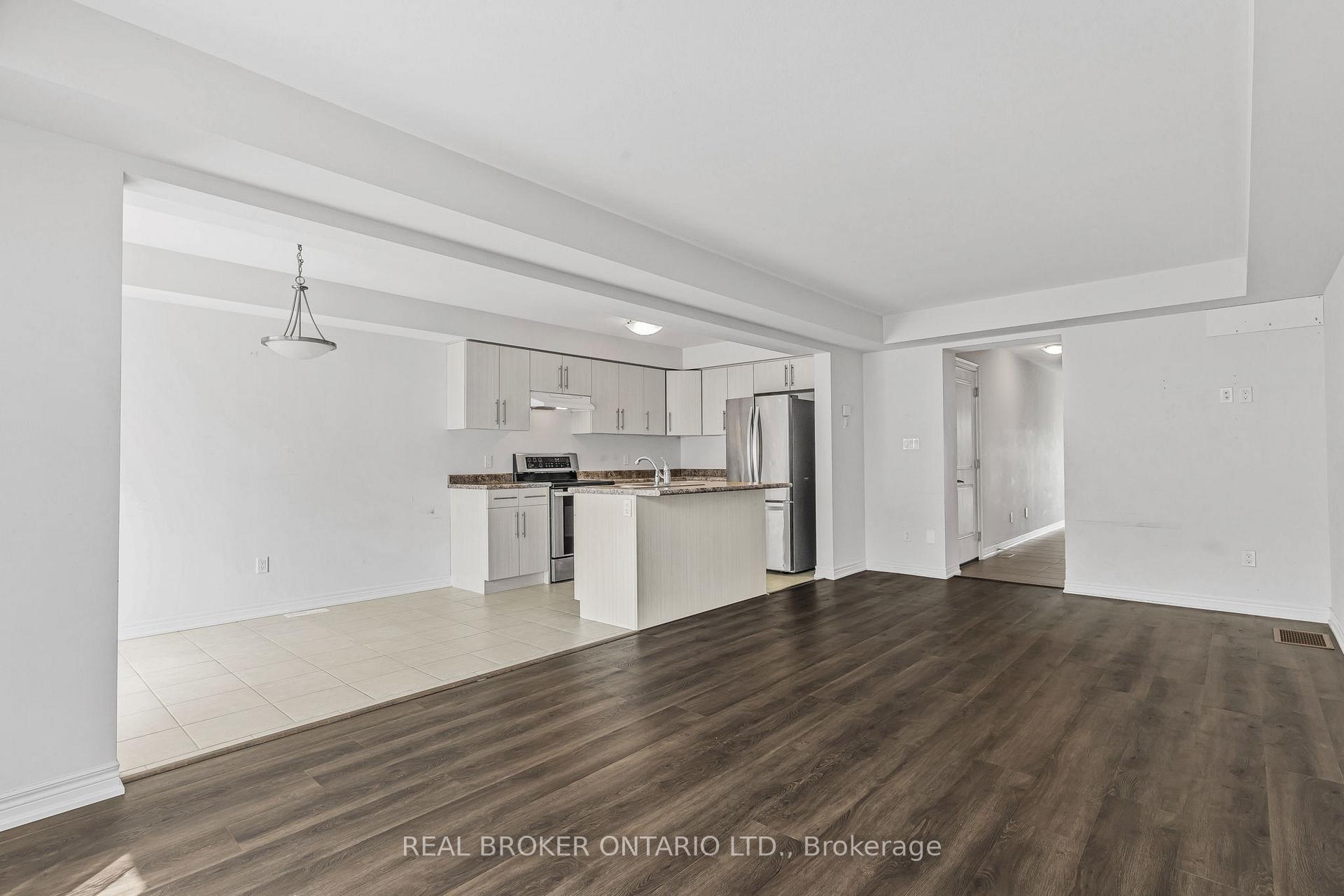 Photo 10 of 556 Julia Drive, Welland, Coyle Creek — HOMEH
