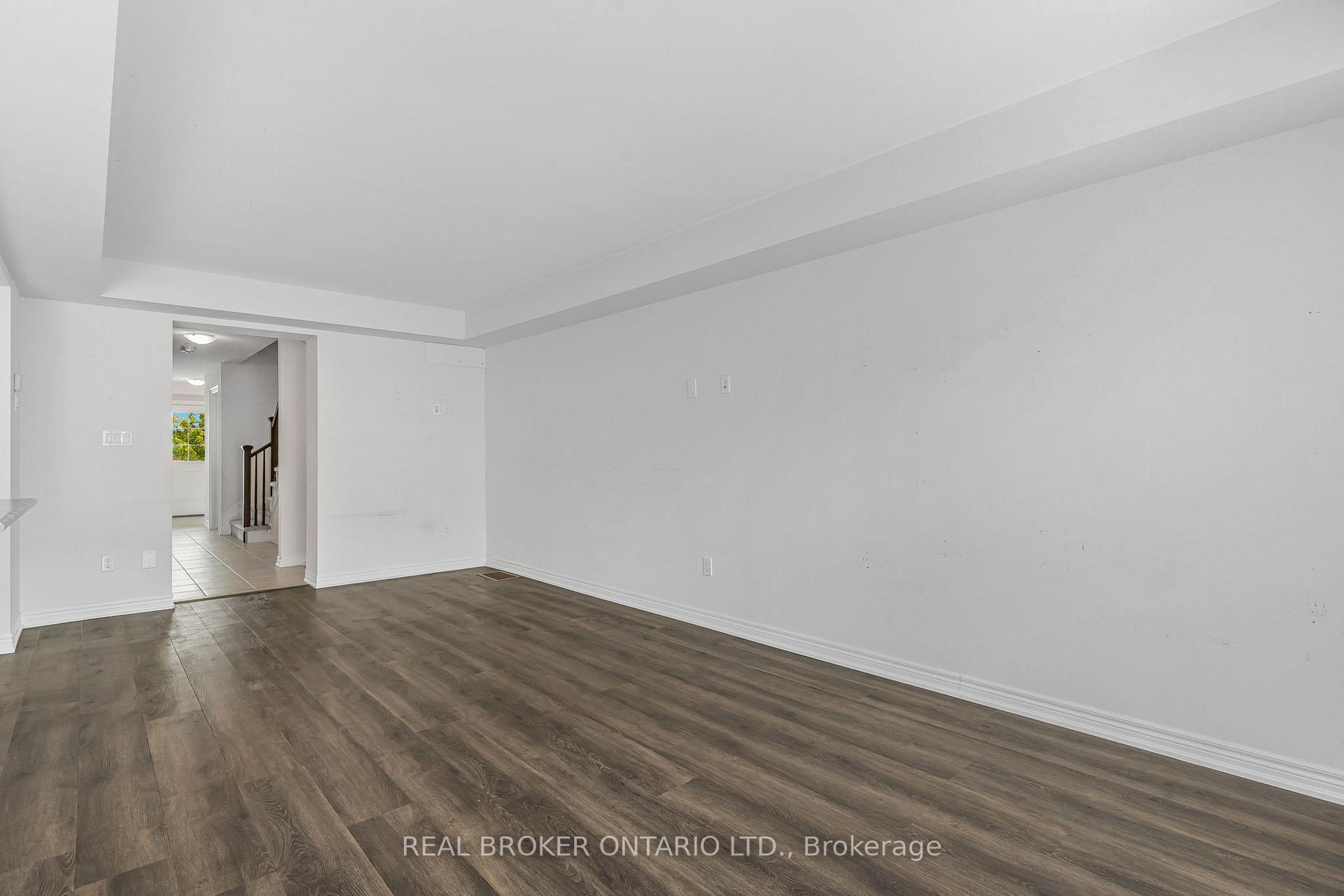 Photo 11 of 556 Julia Drive, Welland, Coyle Creek — HOMEH
