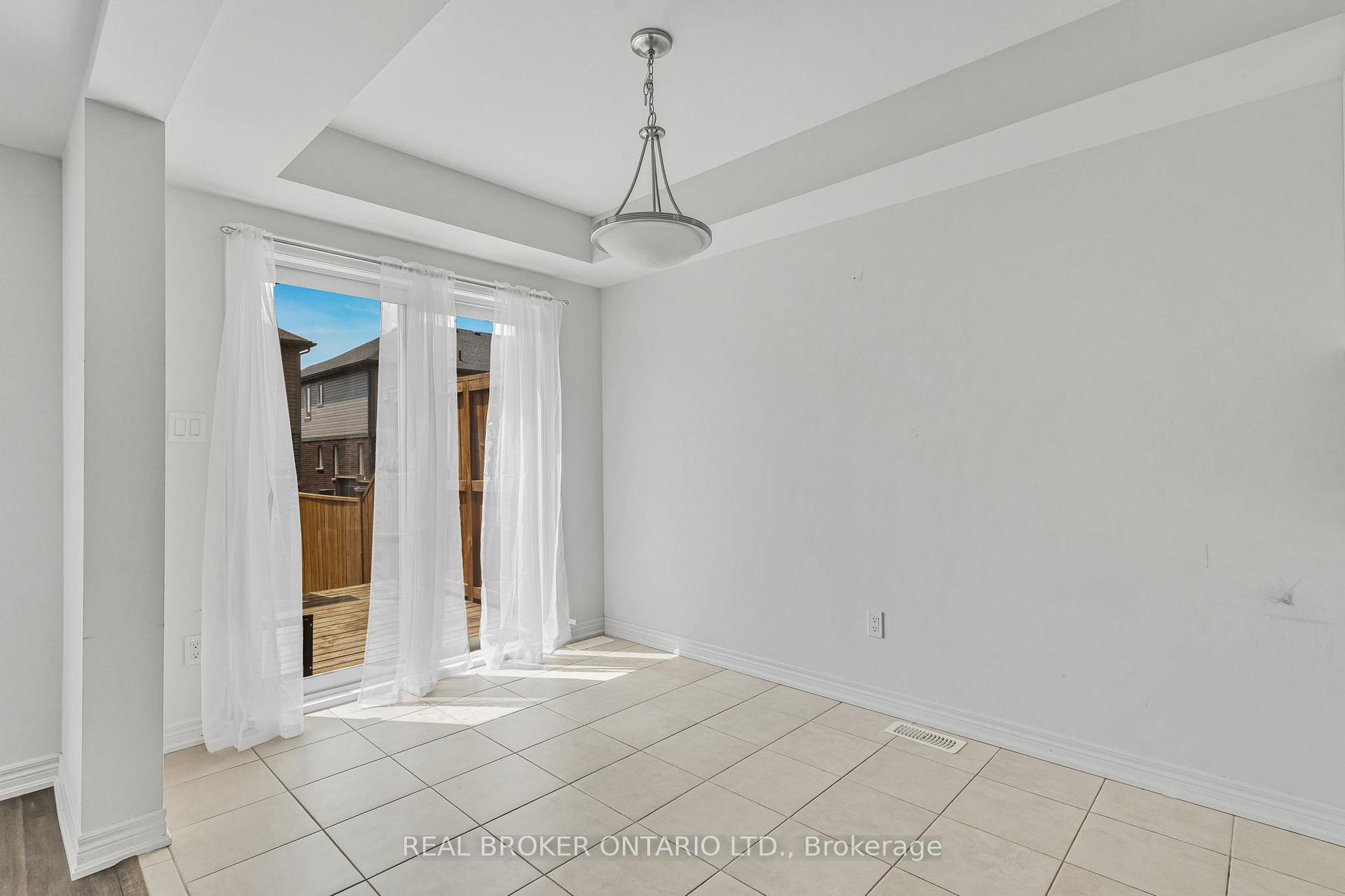 Photo 12 of 556 Julia Drive, Welland, Coyle Creek — HOMEH