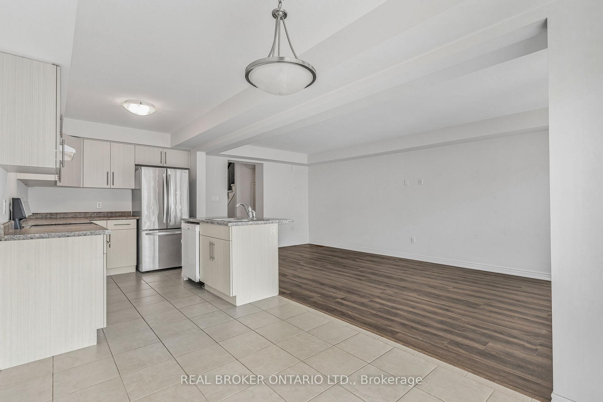 Photo 13 of 556 Julia Drive, Welland, Coyle Creek — HOMEH