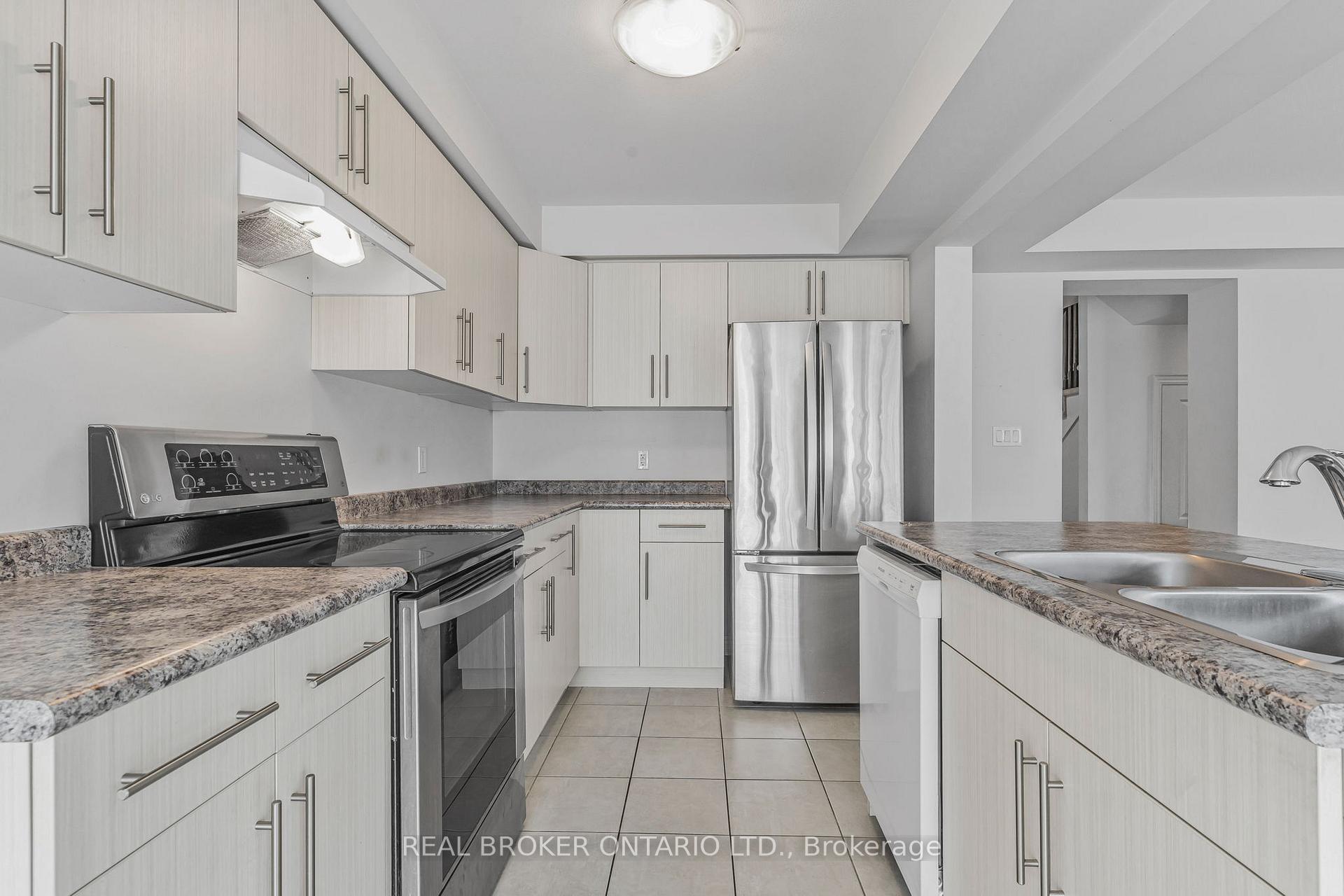 Photo 14 of 556 Julia Drive, Welland, Coyle Creek — HOMEH