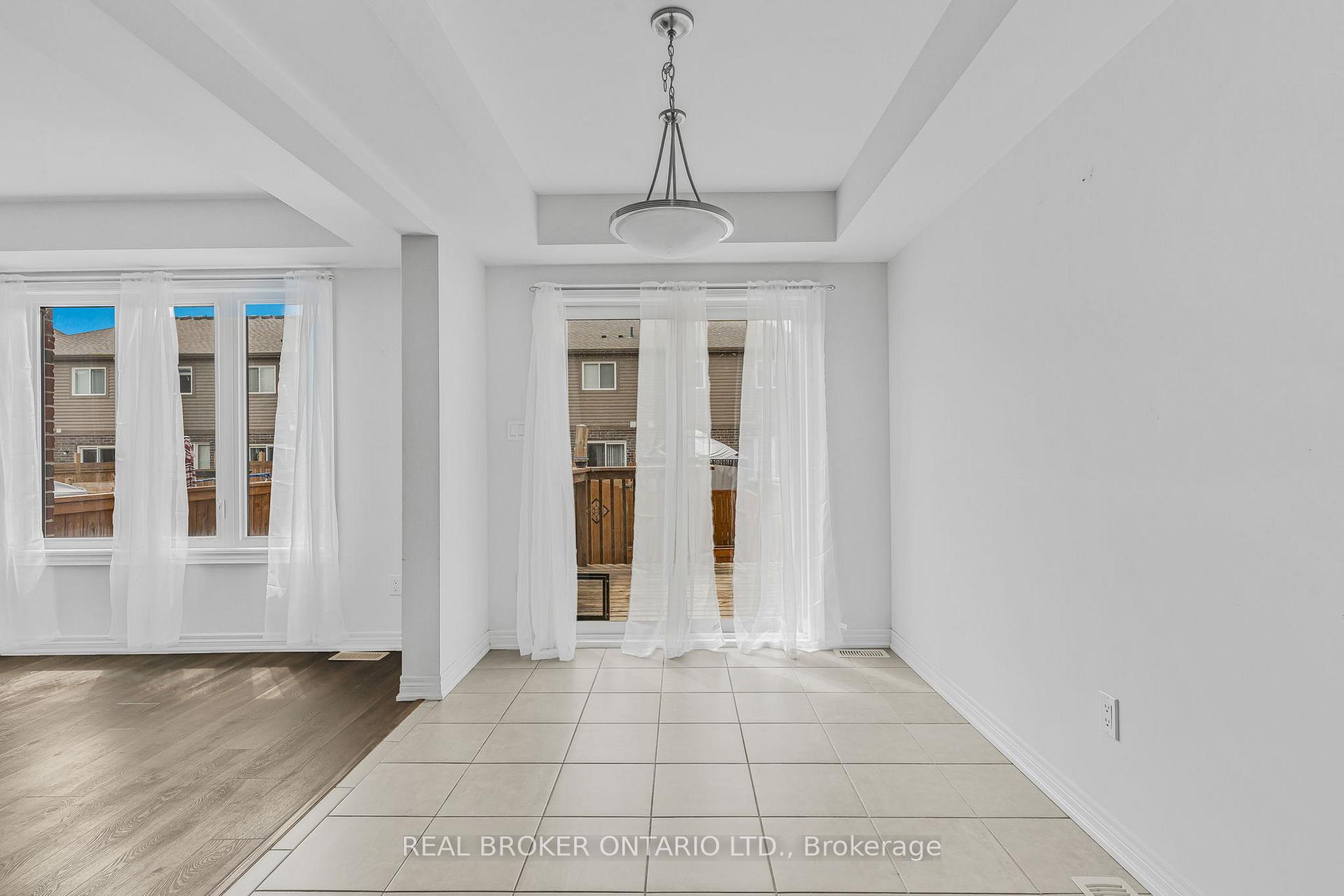 Photo 17 of 556 Julia Drive, Welland, Coyle Creek — HOMEH