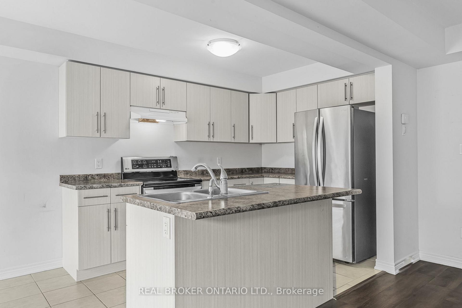 Photo 18 of 556 Julia Drive, Welland, Coyle Creek — HOMEH
