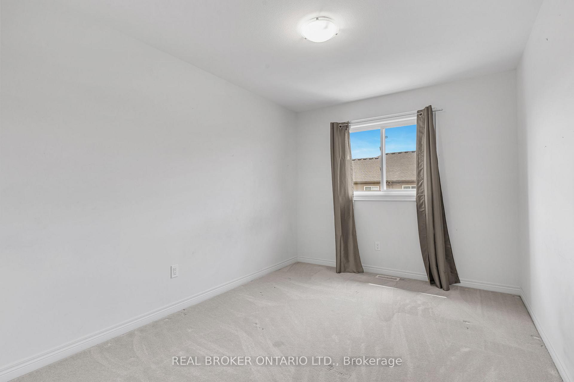 Photo 30 of 556 Julia Drive, Welland, Coyle Creek — HOMEH