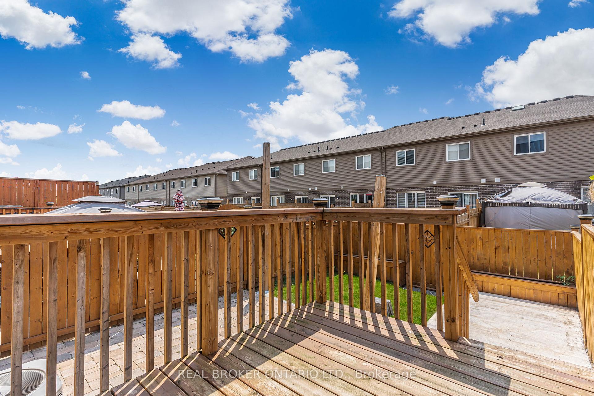 Photo 36 of 556 Julia Drive, Welland, Coyle Creek — HOMEH