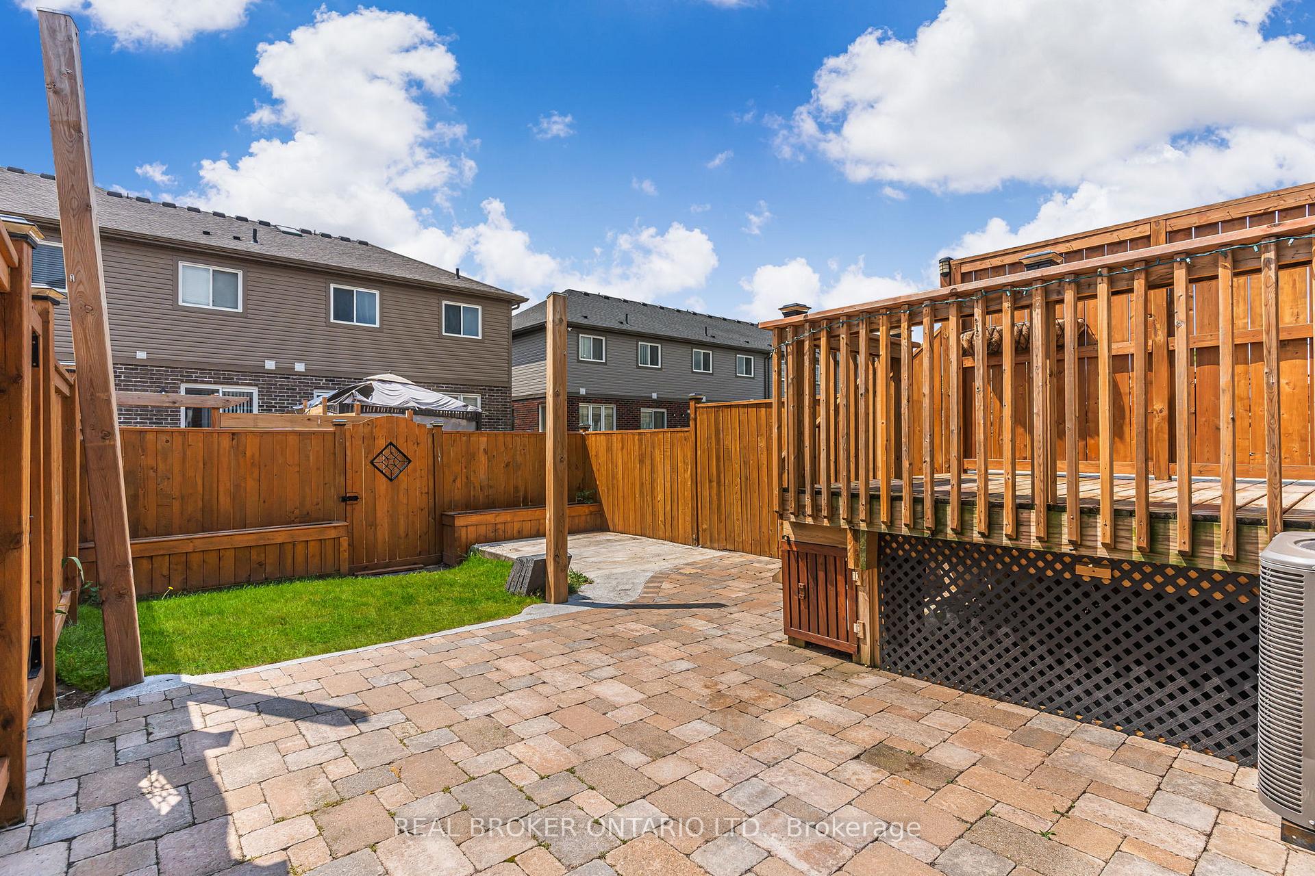 Photo 38 of 556 Julia Drive, Welland, Coyle Creek — HOMEH
