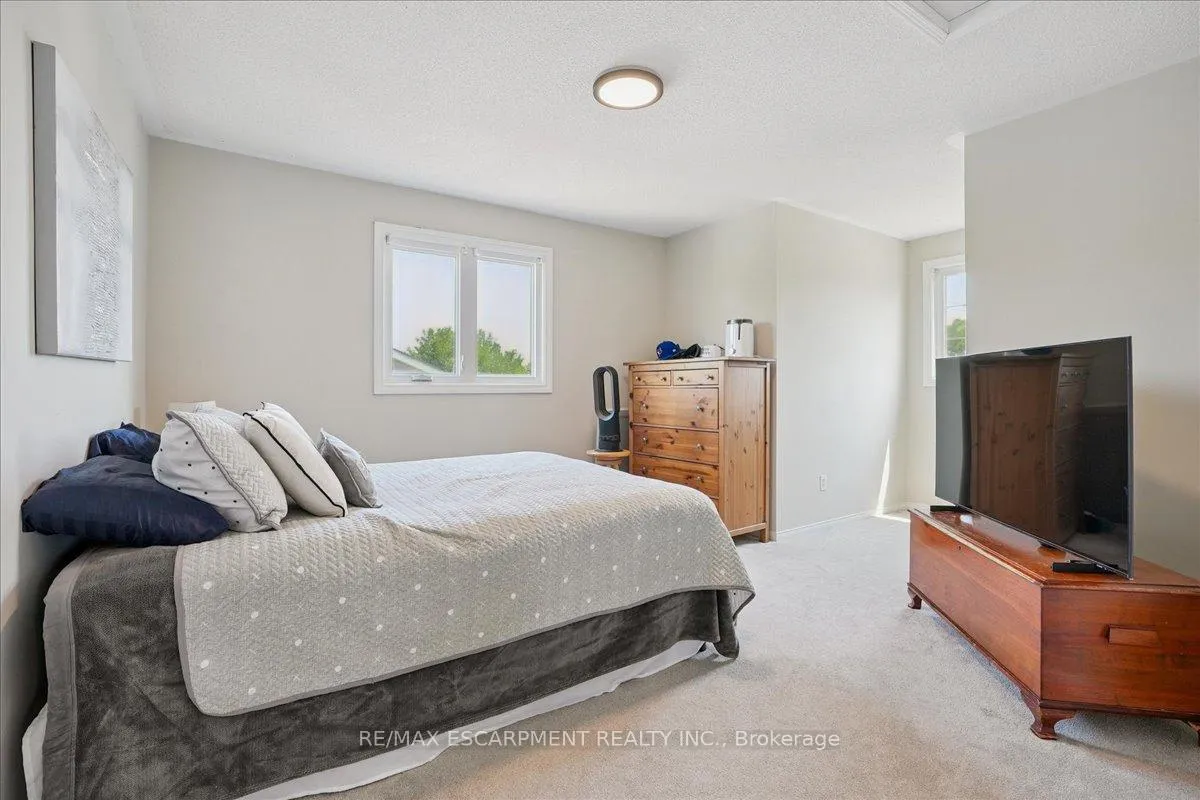 Photo 24 of 105 River Glen Boulevard, Oakville, River Oaks — HOMEH