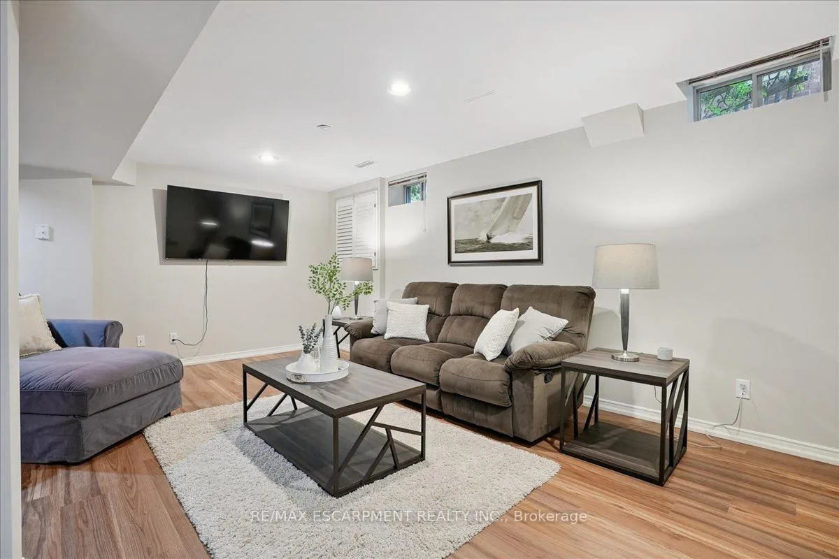 Photo 26 of 105 River Glen Boulevard, Oakville, River Oaks — HOMEH