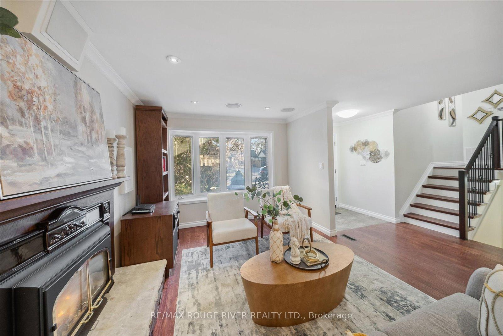 Photo 4 of 6 Guthrie Crescent, Whitby, Lynde Creek — HOMEH