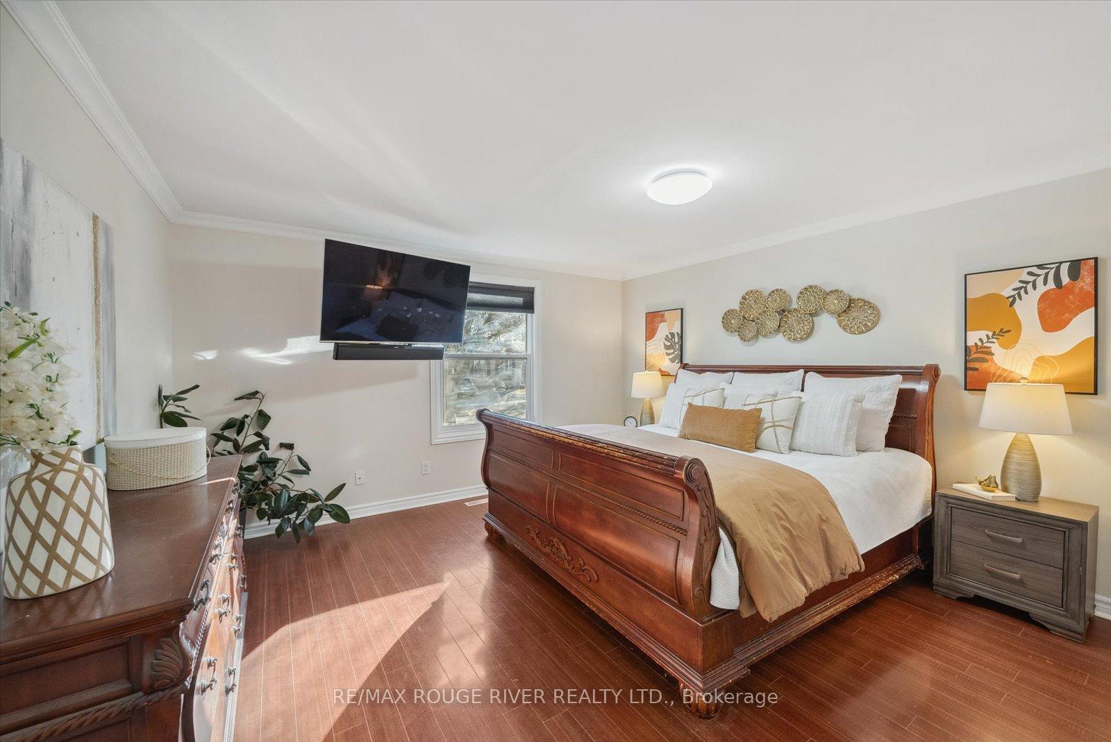 Photo 17 of 6 Guthrie Crescent, Whitby, Lynde Creek — HOMEH