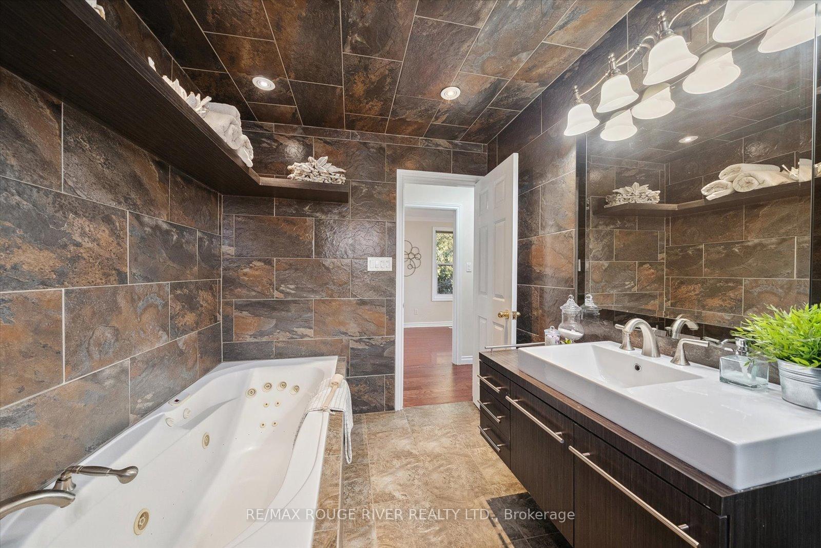 Photo 22 of 6 Guthrie Crescent, Whitby, Lynde Creek — HOMEH