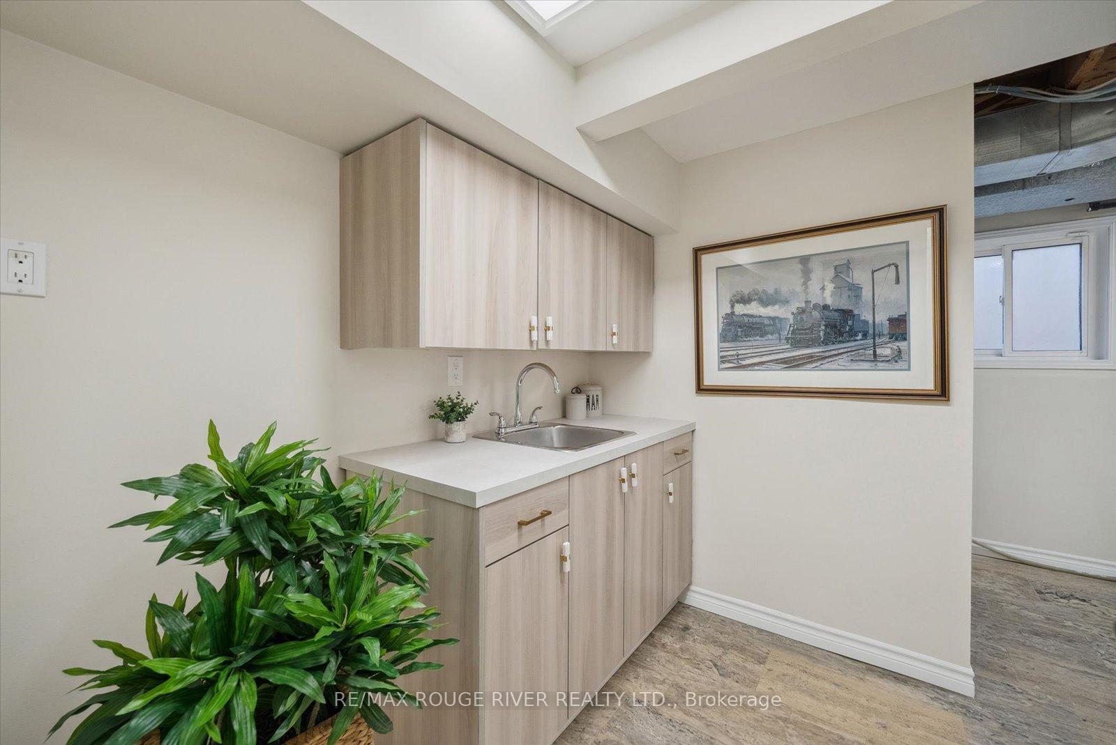 Photo 28 of 6 Guthrie Crescent, Whitby, Lynde Creek — HOMEH