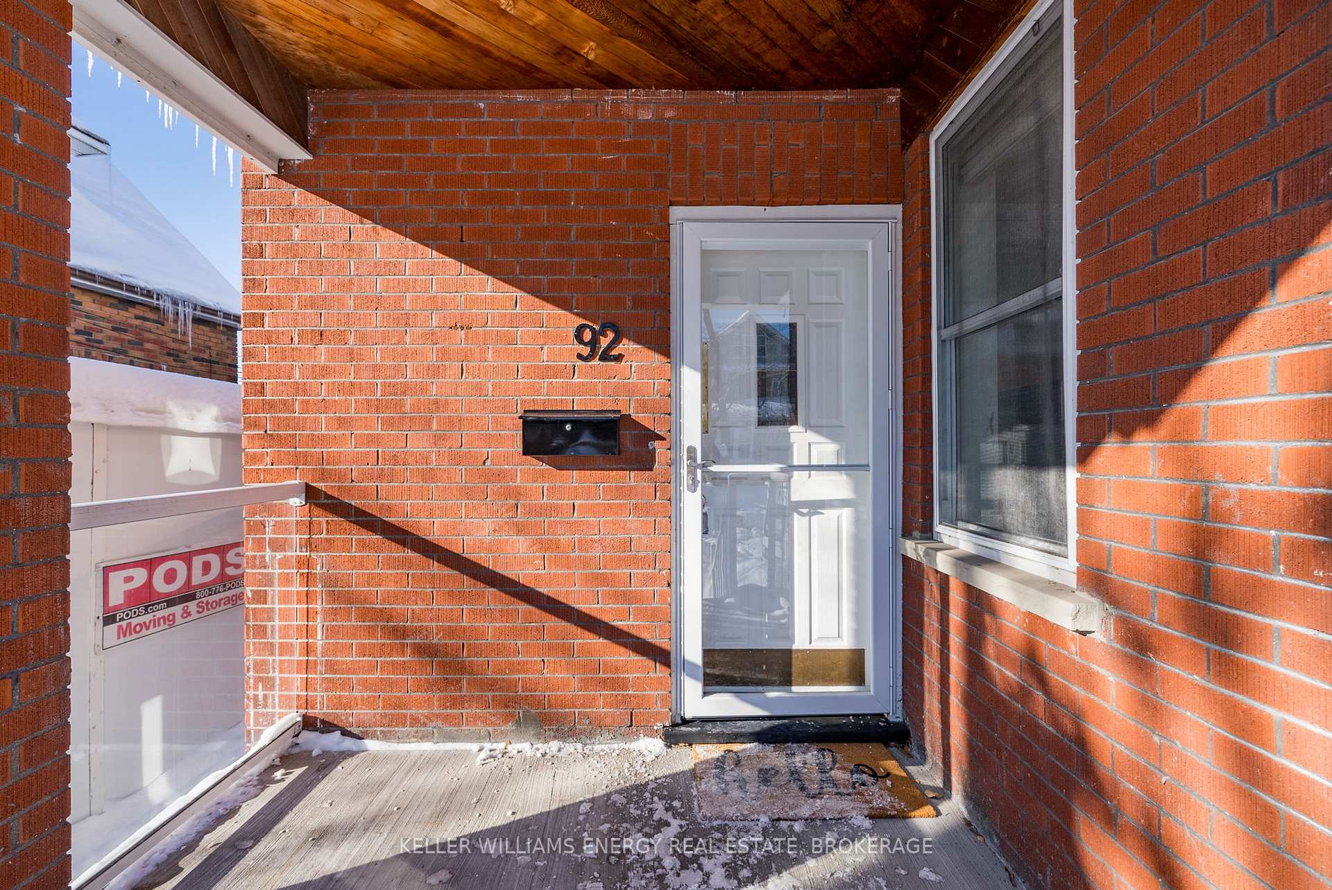 Photo 3 of 92 Oshawa Boulevard S, Oshawa, Central — HOMEH
