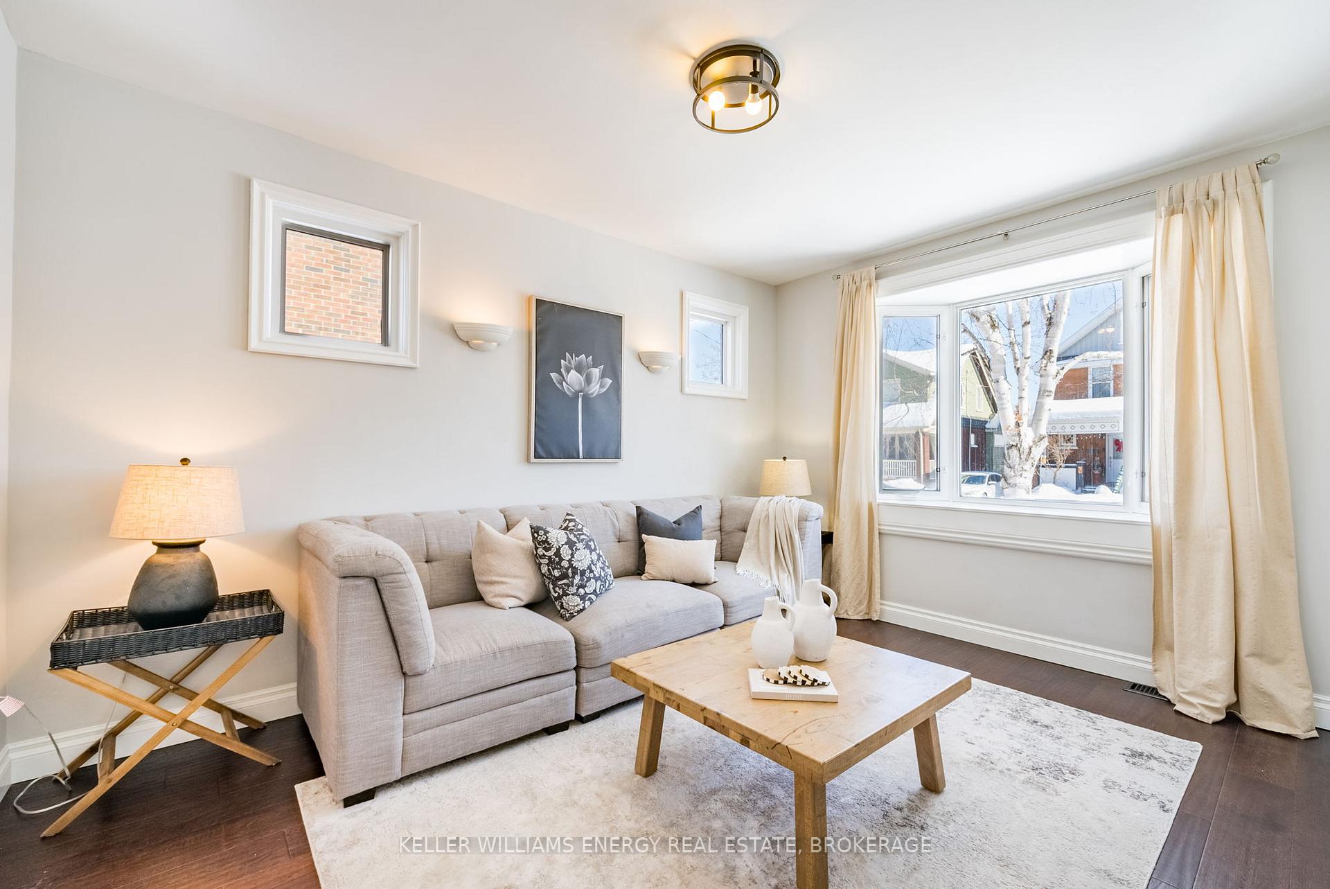 Photo 6 of 92 Oshawa Boulevard S, Oshawa, Central — HOMEH