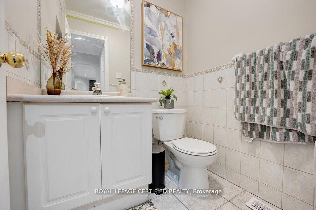 Photo 12 of 111 Letty Avenue, Brampton, Fletcher's West — HOMEH