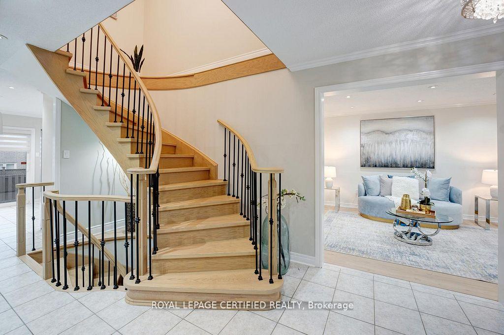 Photo 20 of 111 Letty Avenue, Brampton, Fletcher's West — HOMEH