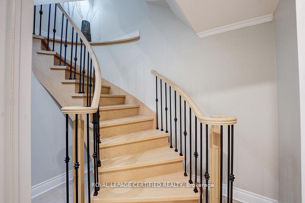 Photo 30 of 111 Letty Avenue, Brampton, Fletcher's West — HOMEH
