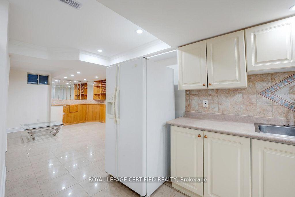 Photo 29 of 111 Letty Avenue, Brampton, Fletcher's West — HOMEH