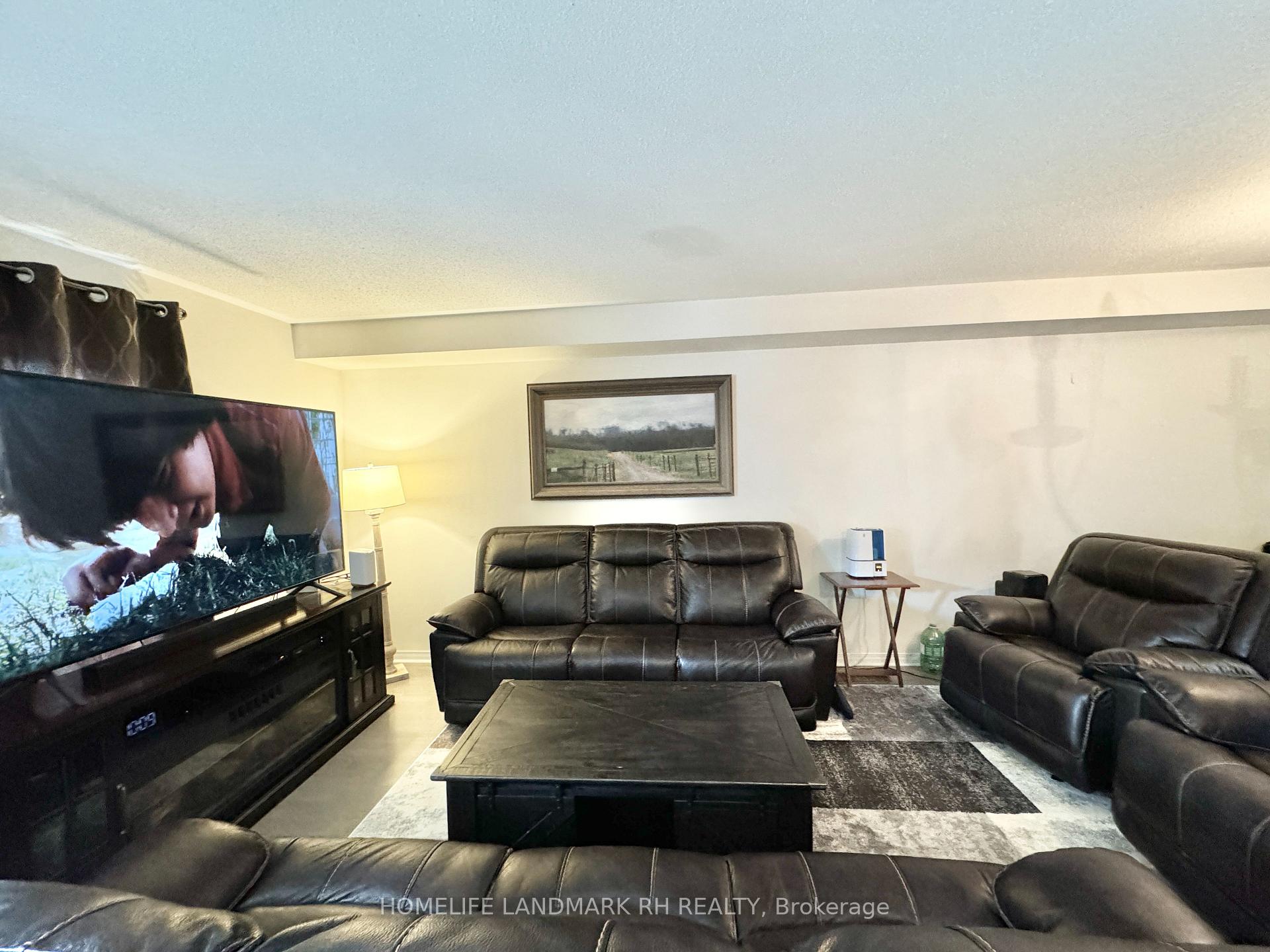 Photo 6 of 25 Harbourside Drive, Whitby, Port Whitby — HOMEH