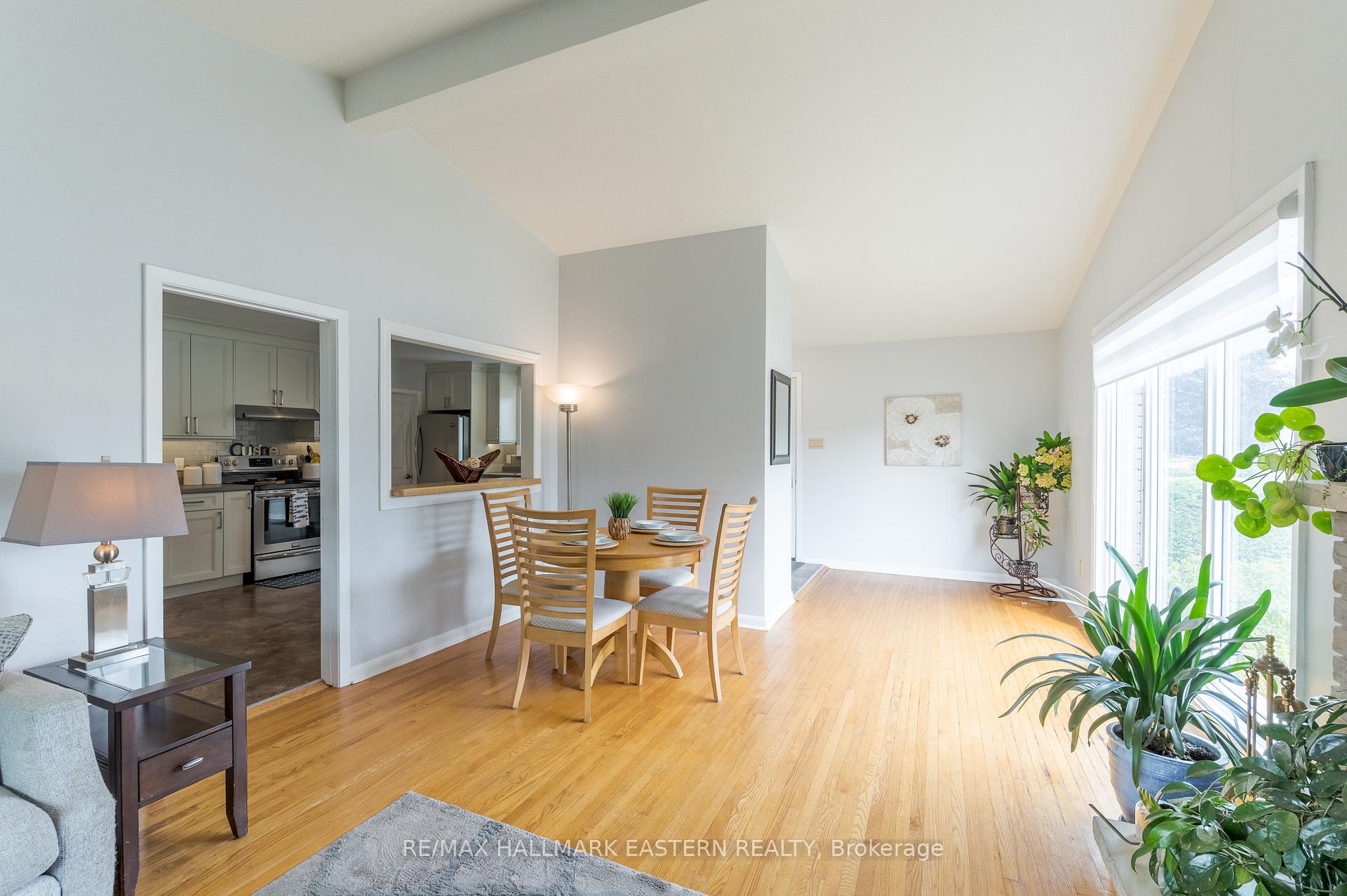 Photo 6 of 1128 Algonquin Boulevard, Peterborough, Northcrest Ward 5 — HOMEH