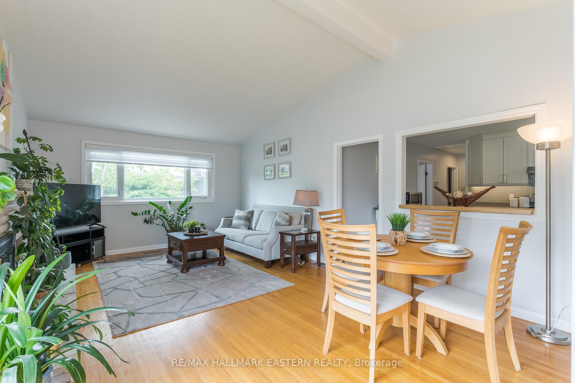 Photo 7 of 1128 Algonquin Boulevard, Peterborough, Northcrest Ward 5 — HOMEH