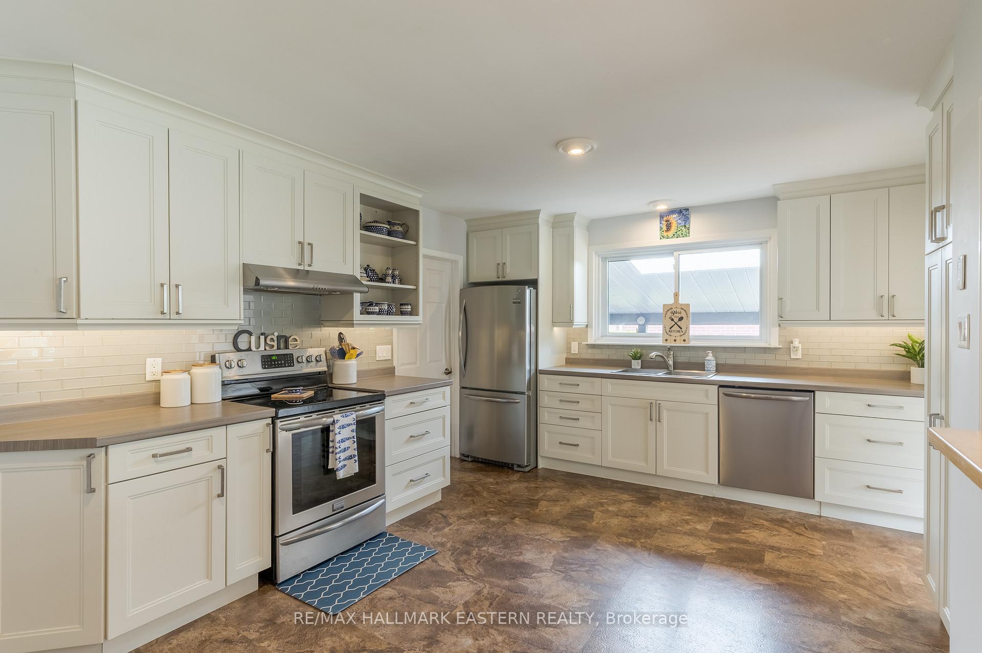 Photo 9 of 1128 Algonquin Boulevard, Peterborough, Northcrest Ward 5 — HOMEH