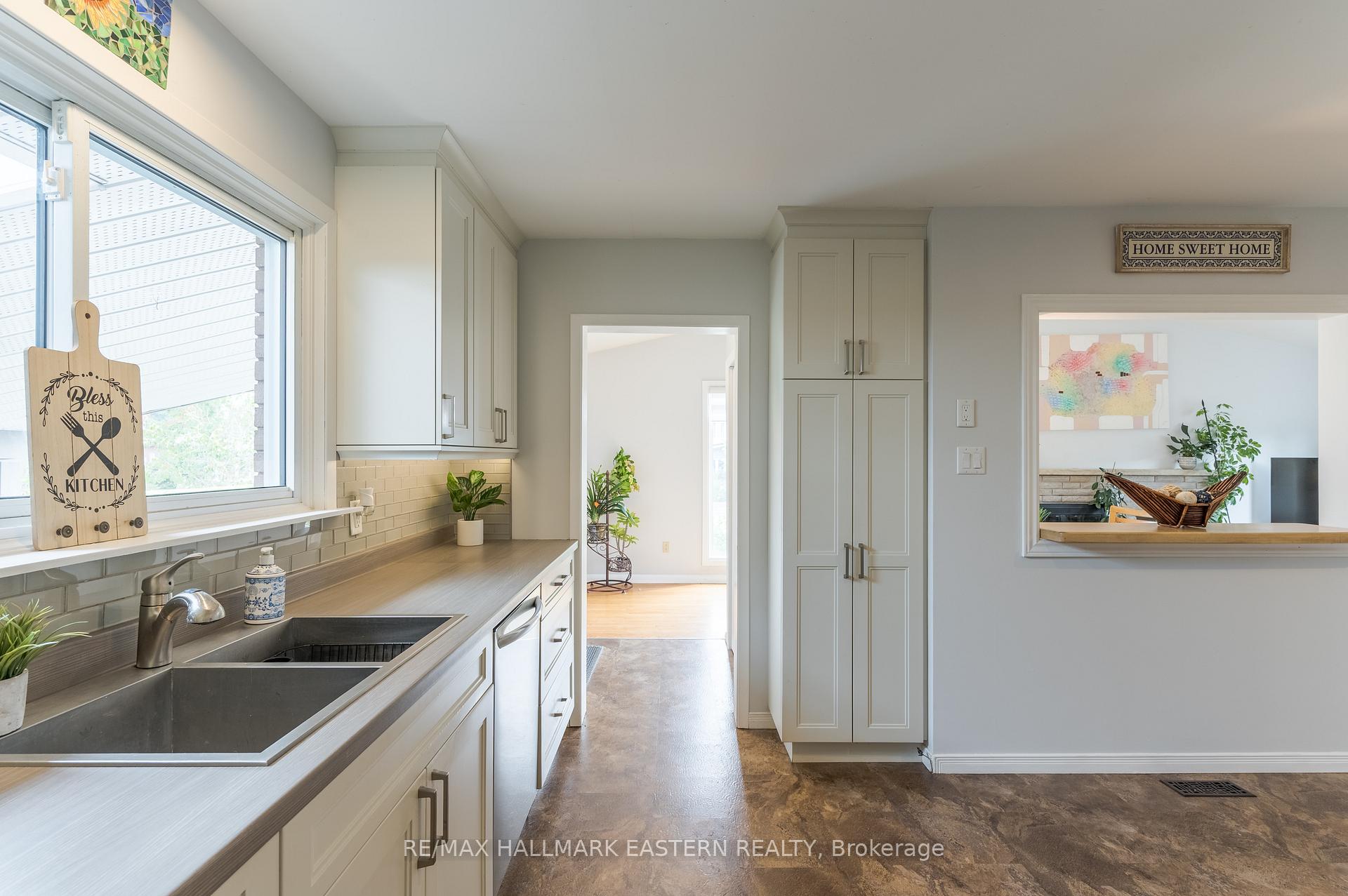 Photo 14 of 1128 Algonquin Boulevard, Peterborough, Northcrest Ward 5 — HOMEH