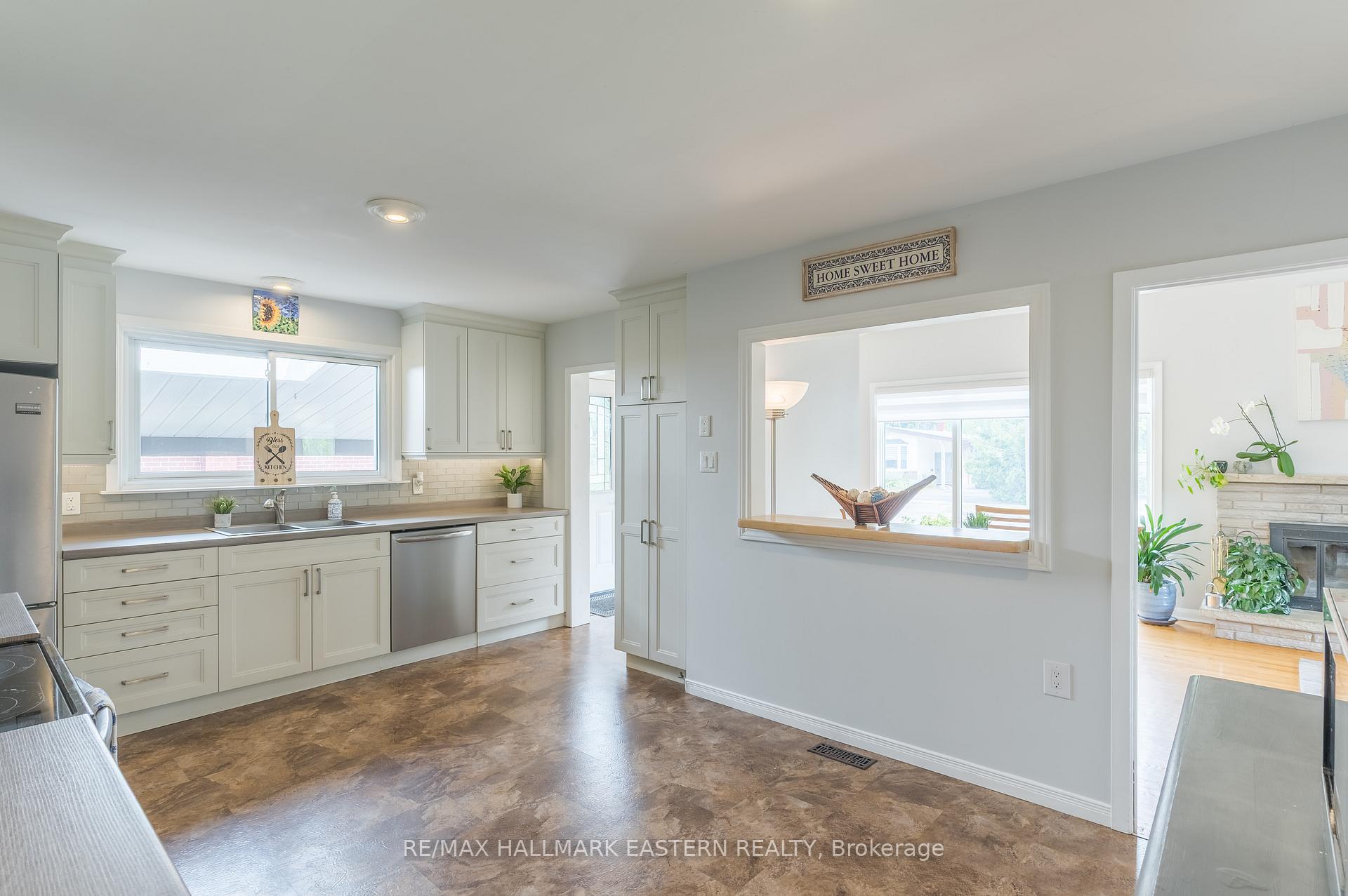 Photo 16 of 1128 Algonquin Boulevard, Peterborough, Northcrest Ward 5 — HOMEH
