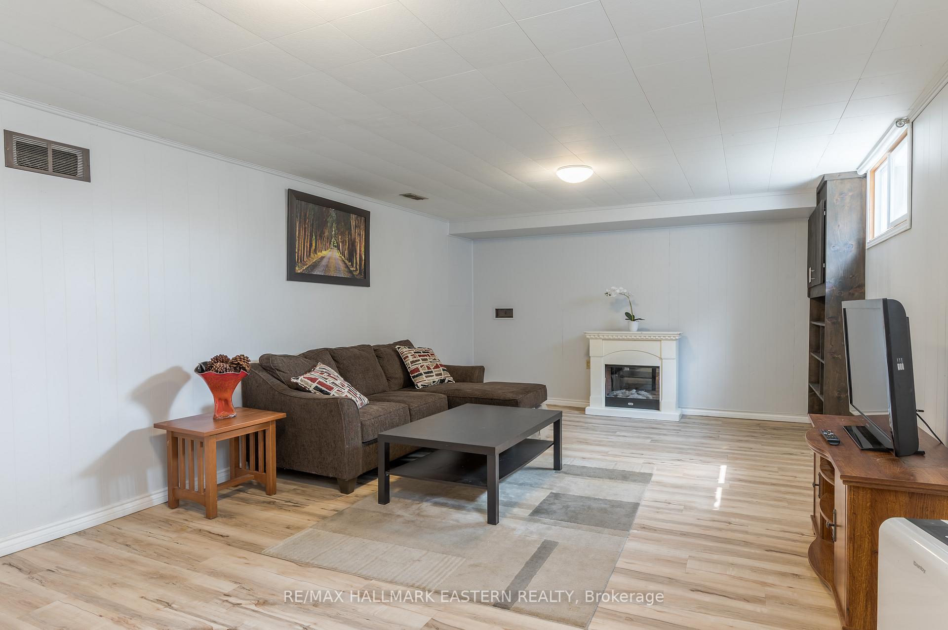 Photo 29 of 1128 Algonquin Boulevard, Peterborough, Northcrest Ward 5 — HOMEH