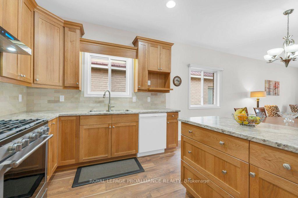 Photo 6 of 77 Gavey Street, Belleville, Thurlow Ward — HOMEH