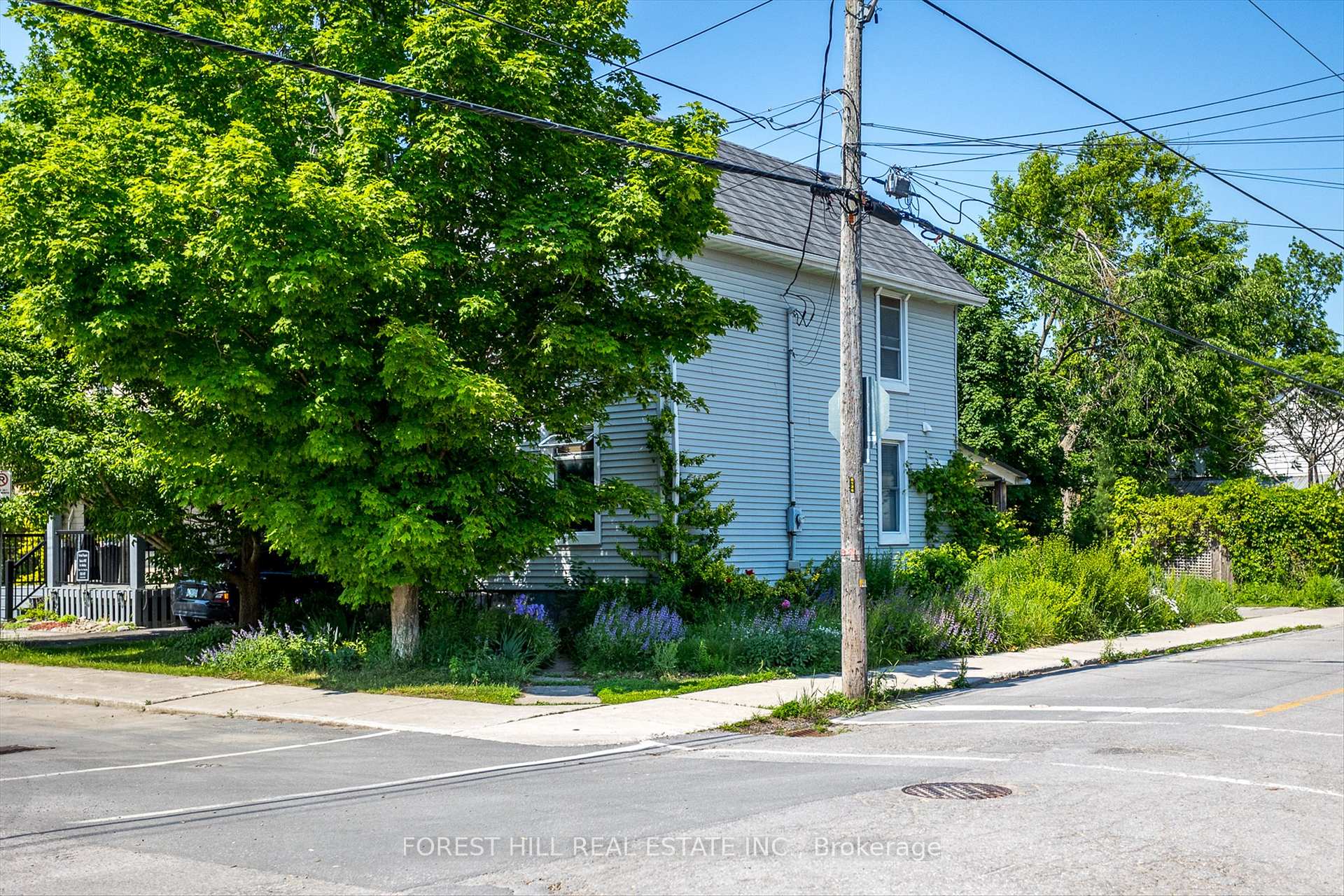 Photo 4 of 466 Cambridge Street, Peterborough, Town Ward 3 — HOMEH