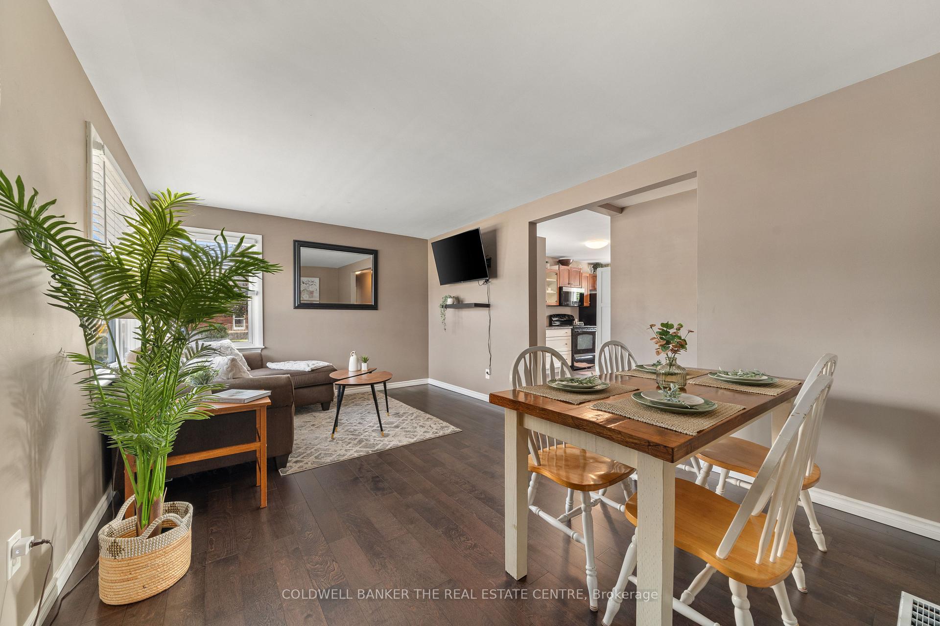 Photo 7 of 619 Park Street S, Peterborough, Otonabee Ward 1 — HOMEH