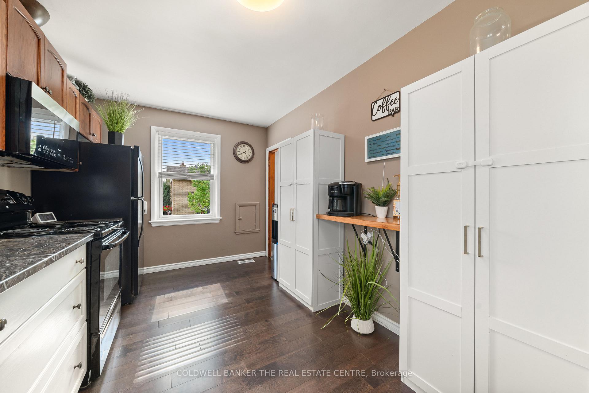 Photo 14 of 619 Park Street S, Peterborough, Otonabee Ward 1 — HOMEH
