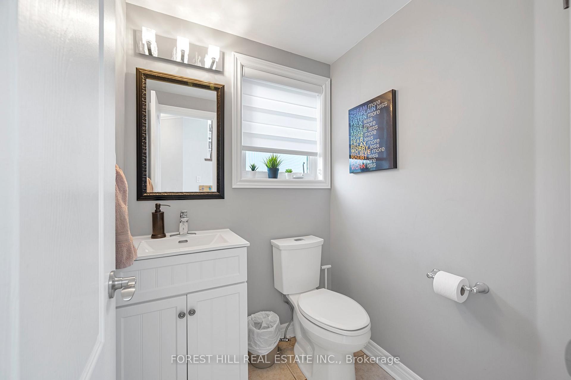 Photo 14 of 34 Regal Pine Court, Vaughan, Maple — HOMEH