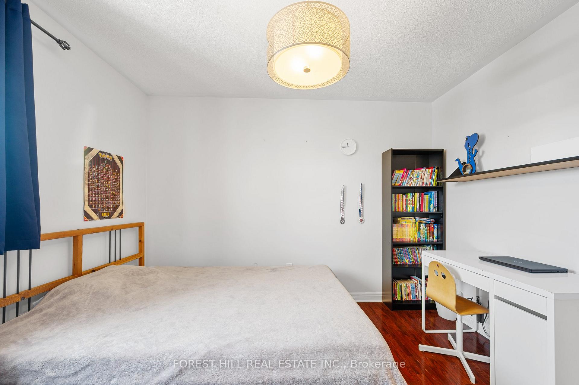 Photo 24 of 34 Regal Pine Court, Vaughan, Maple — HOMEH
