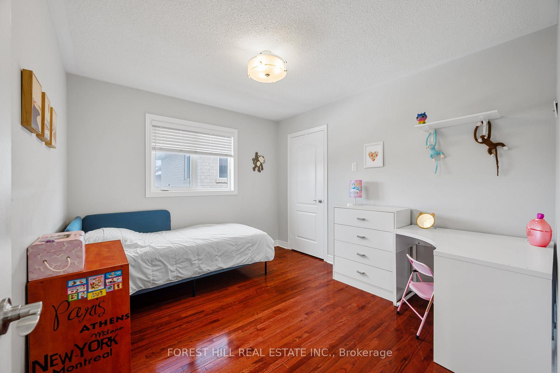 Photo 25 of 34 Regal Pine Court, Vaughan, Maple — HOMEH