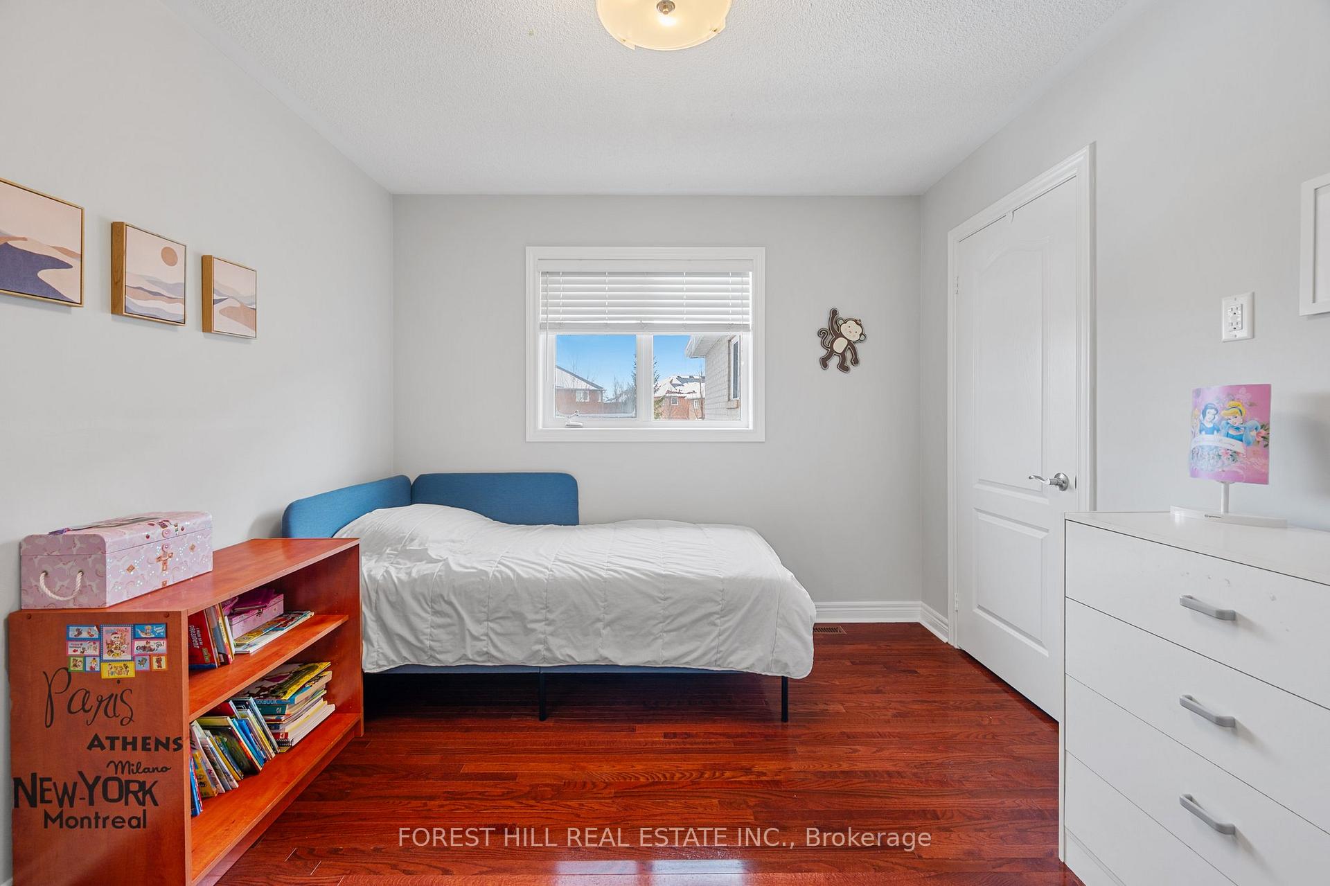 Photo 27 of 34 Regal Pine Court, Vaughan, Maple — HOMEH