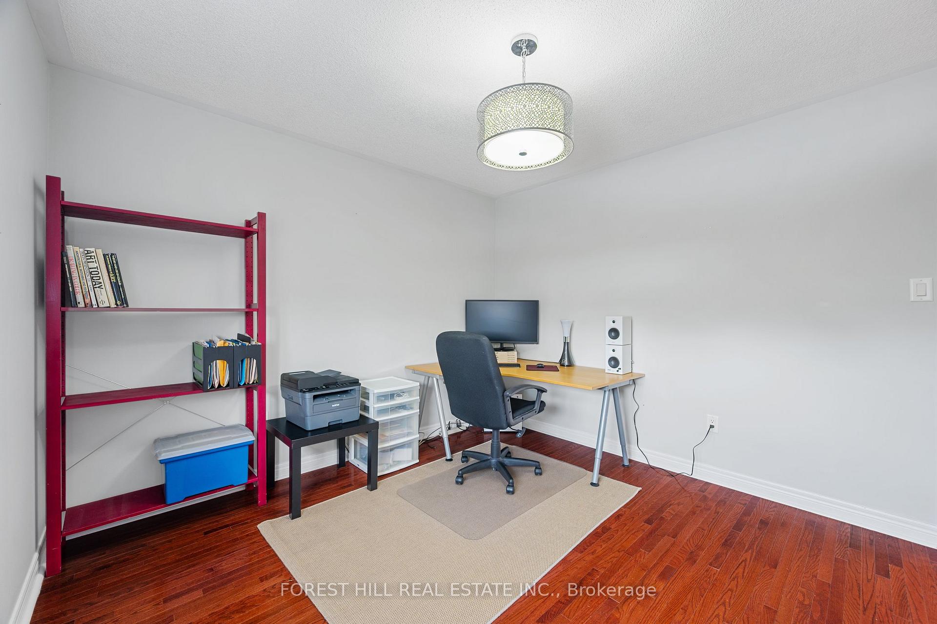 Photo 32 of 34 Regal Pine Court, Vaughan, Maple — HOMEH
