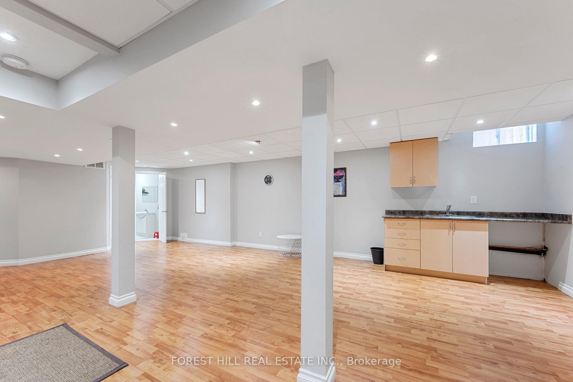 Photo 36 of 34 Regal Pine Court, Vaughan, Maple — HOMEH