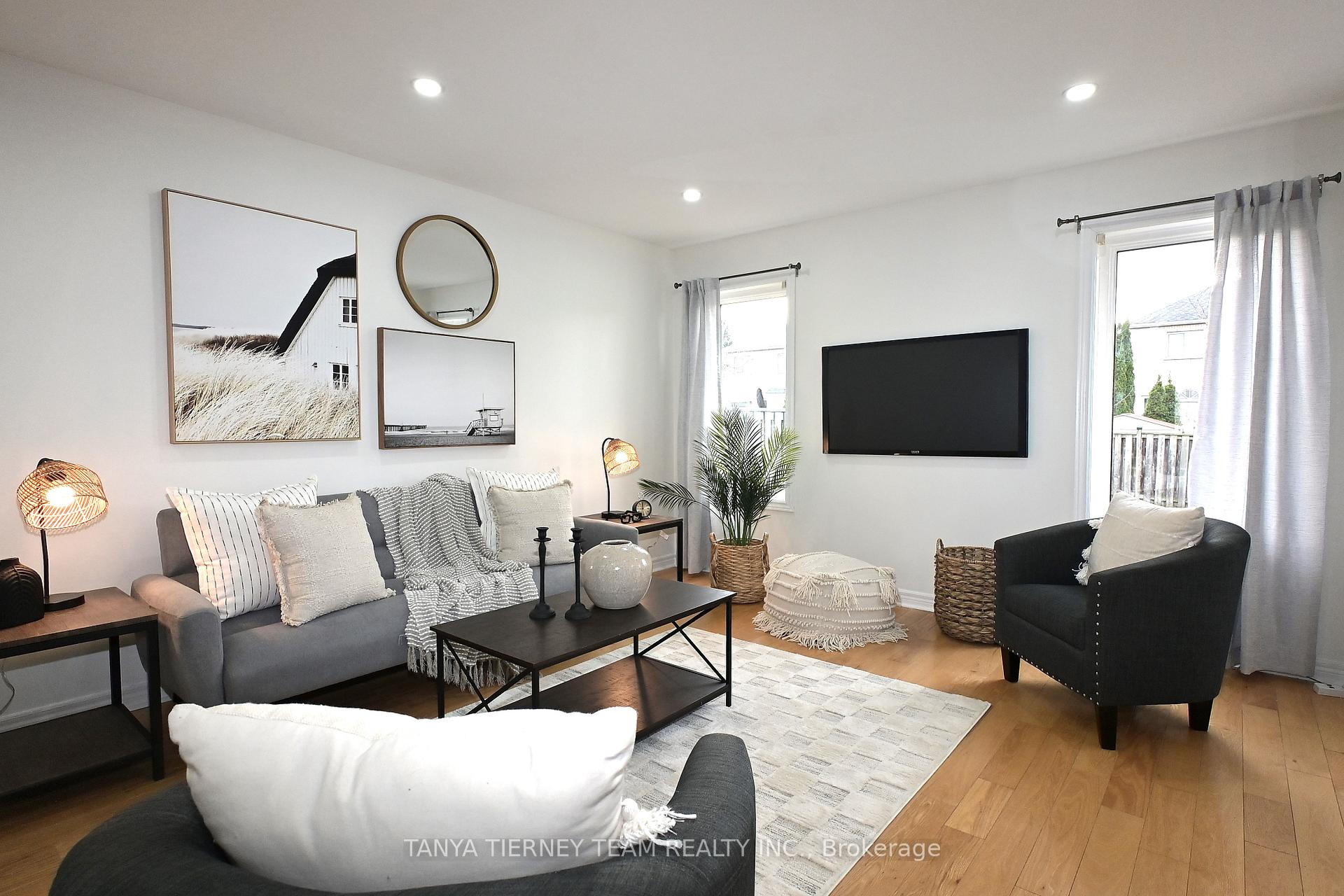 Photo 5 of 45 Joshua Boulevard, Whitby, Brooklin — HOMEH