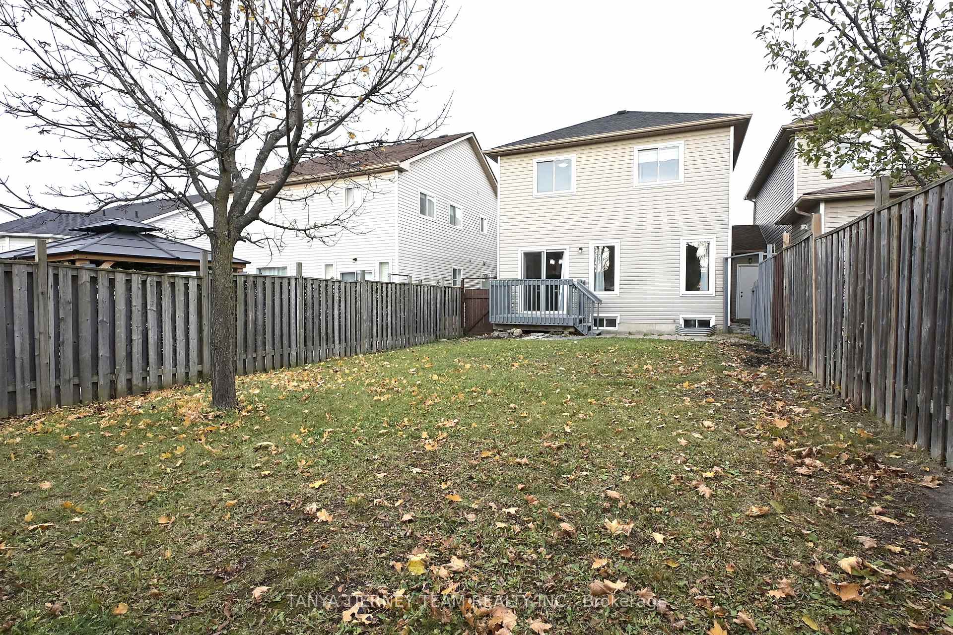Photo 19 of 45 Joshua Boulevard, Whitby, Brooklin — HOMEH