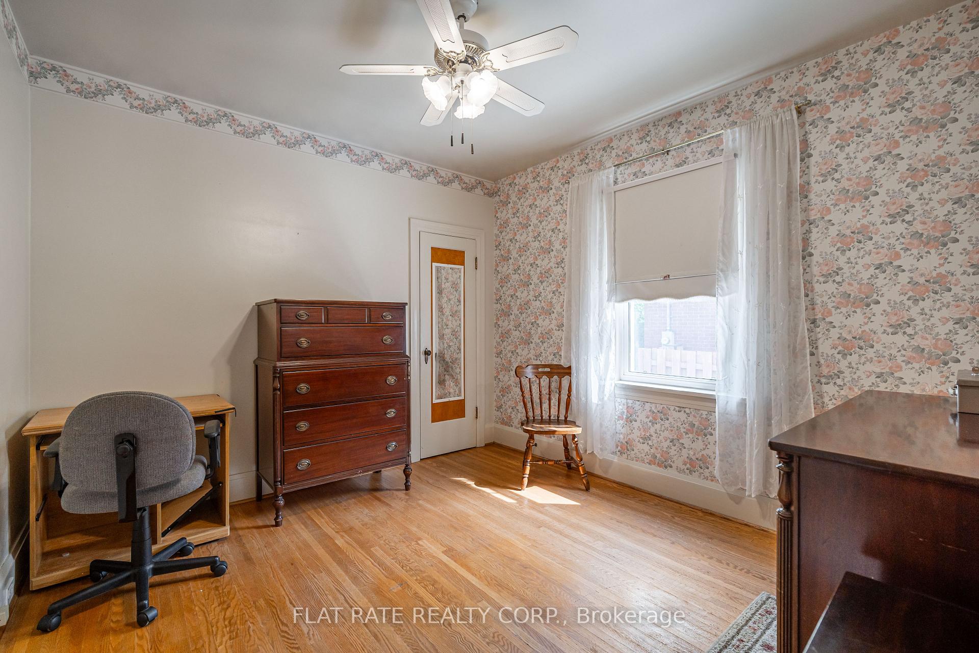 Photo 11 of 557 Douglas Avenue, Peterborough, Town Ward 3 — HOMEH