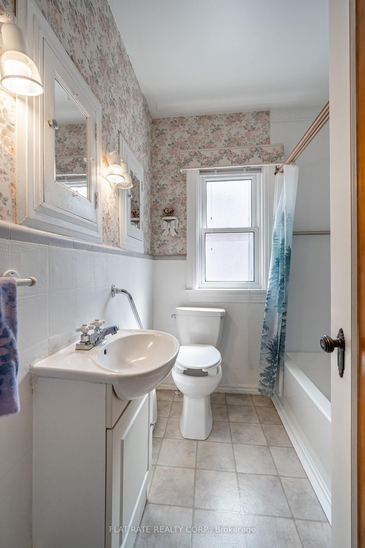 Photo 15 of 557 Douglas Avenue, Peterborough, Town Ward 3 — HOMEH