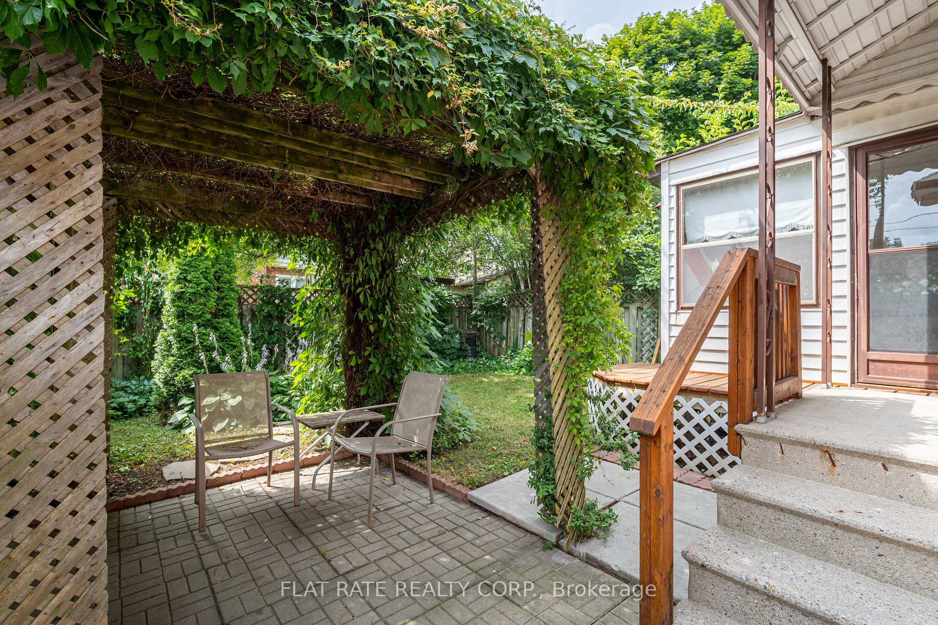 Photo 21 of 557 Douglas Avenue, Peterborough, Town Ward 3 — HOMEH
