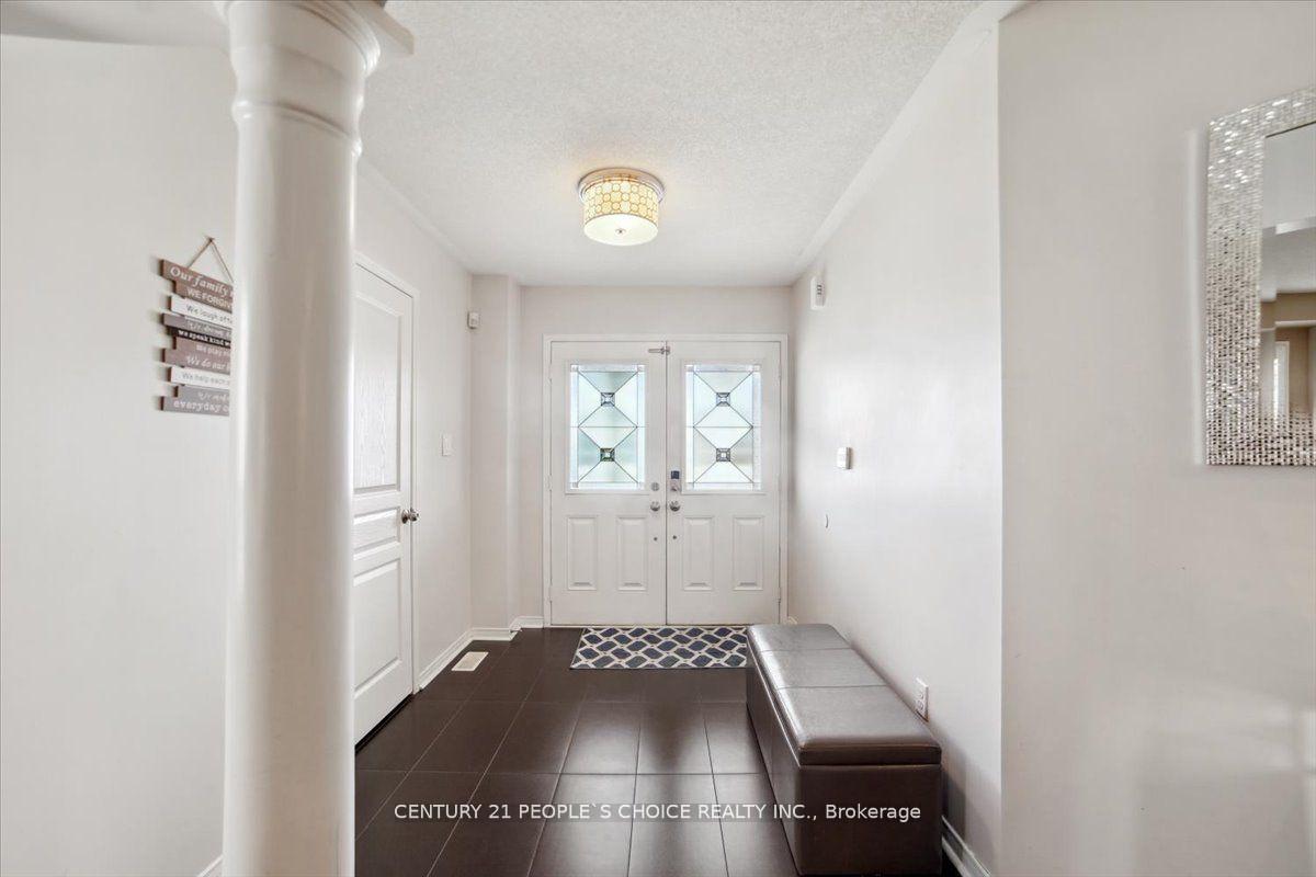 Photo 4 of 1071 Coldstream Drive, Oshawa, Taunton — HOMEH