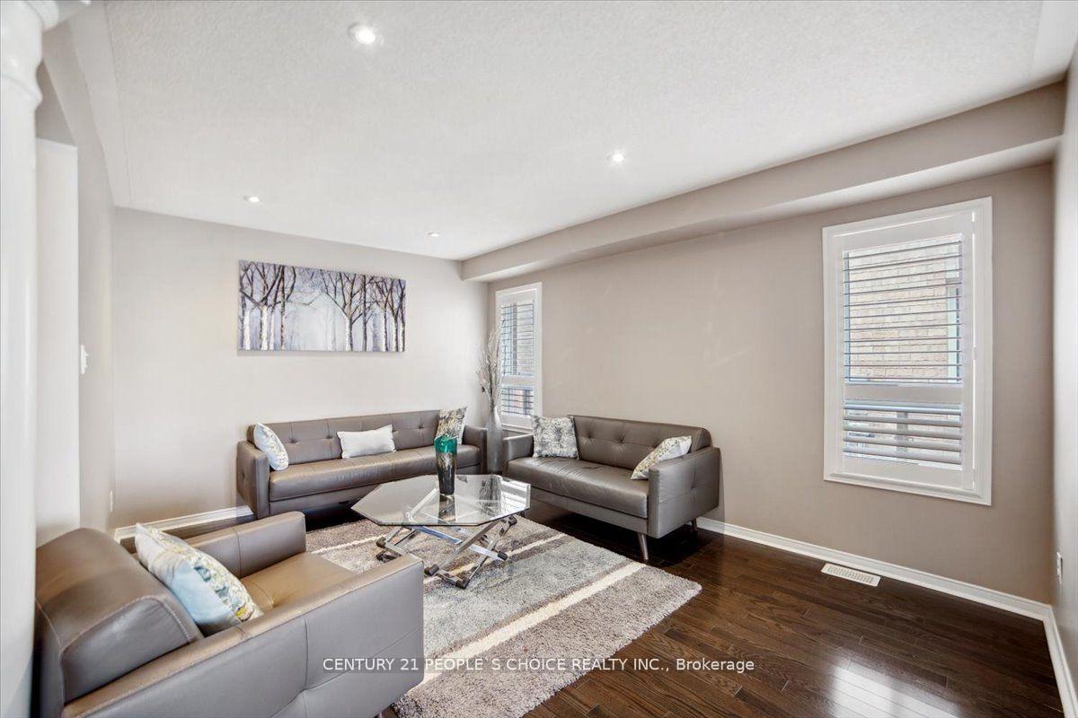 Photo 6 of 1071 Coldstream Drive, Oshawa, Taunton — HOMEH