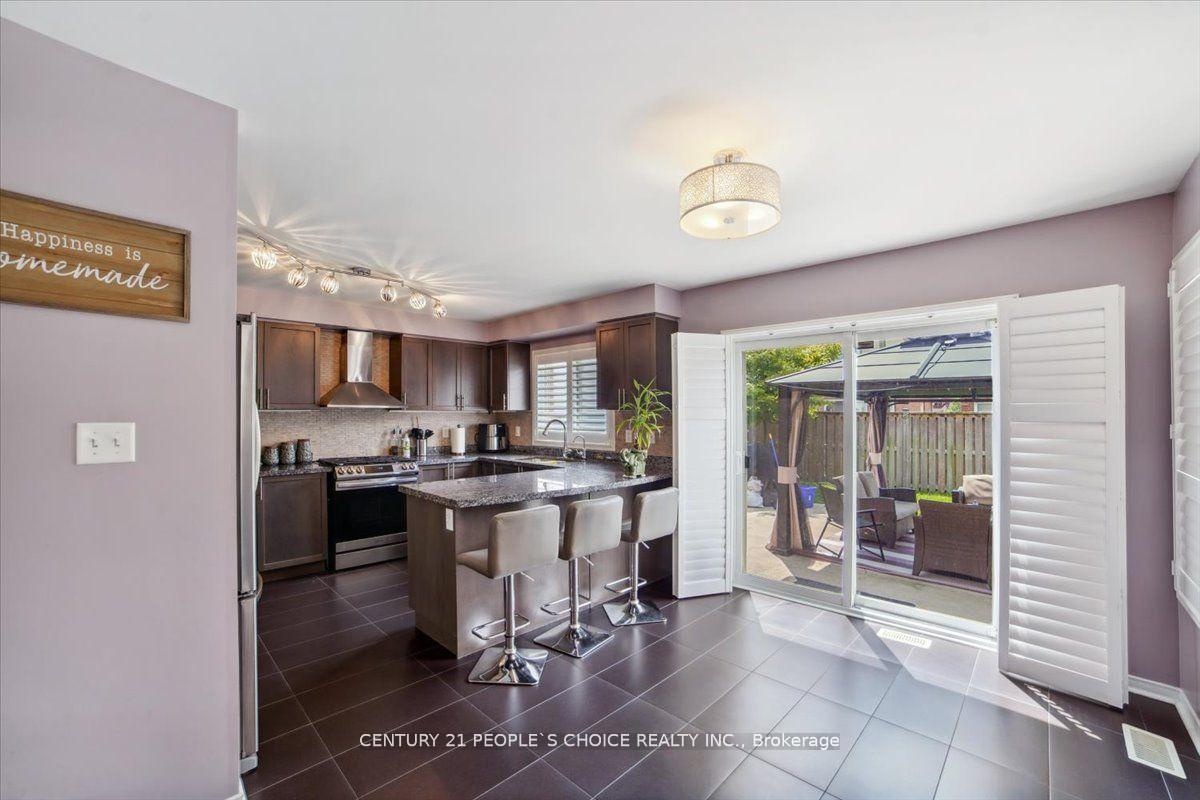 Photo 12 of 1071 Coldstream Drive, Oshawa, Taunton — HOMEH