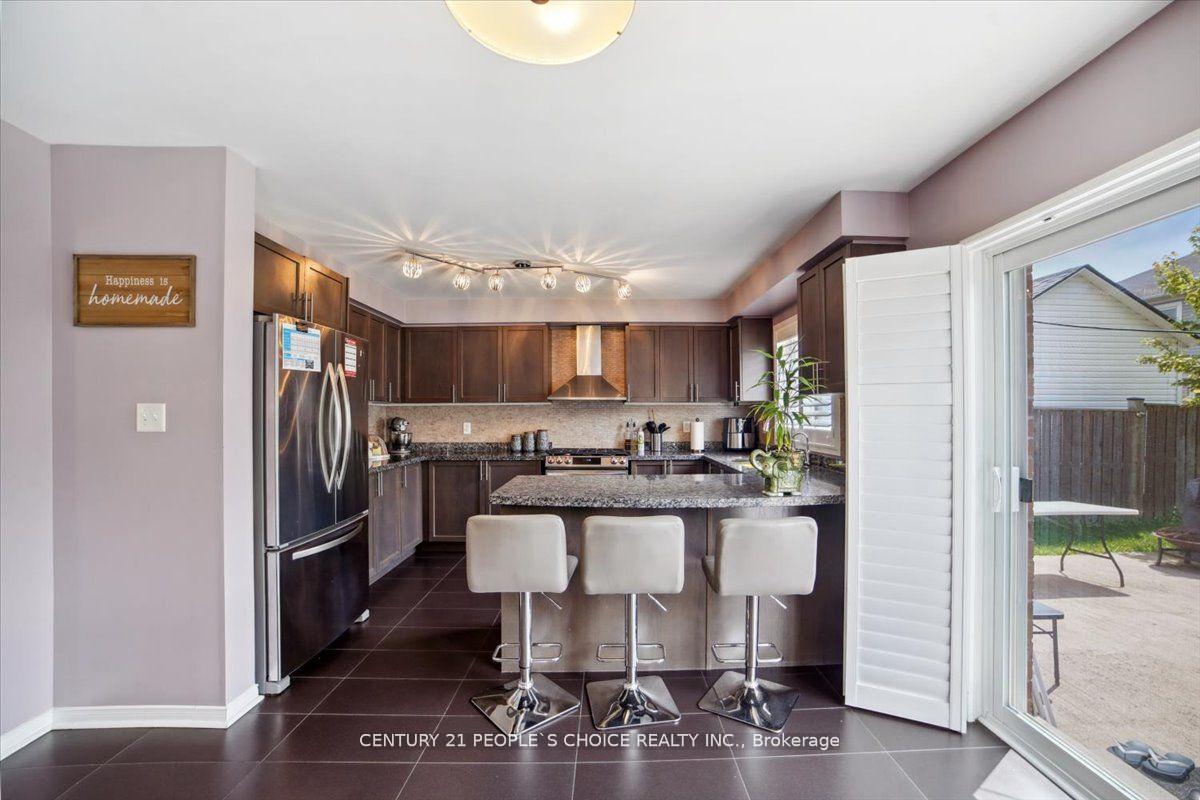 Photo 14 of 1071 Coldstream Drive, Oshawa, Taunton — HOMEH