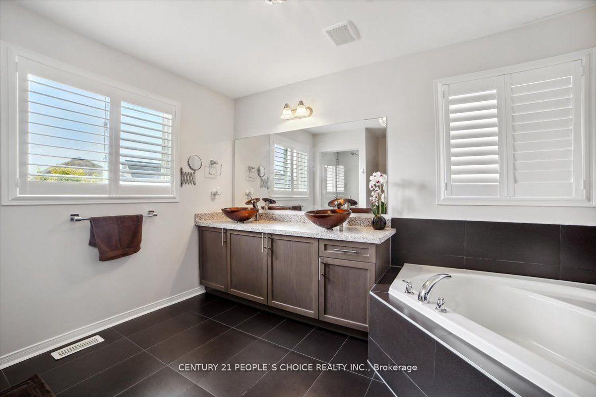 Photo 25 of 1071 Coldstream Drive, Oshawa, Taunton — HOMEH