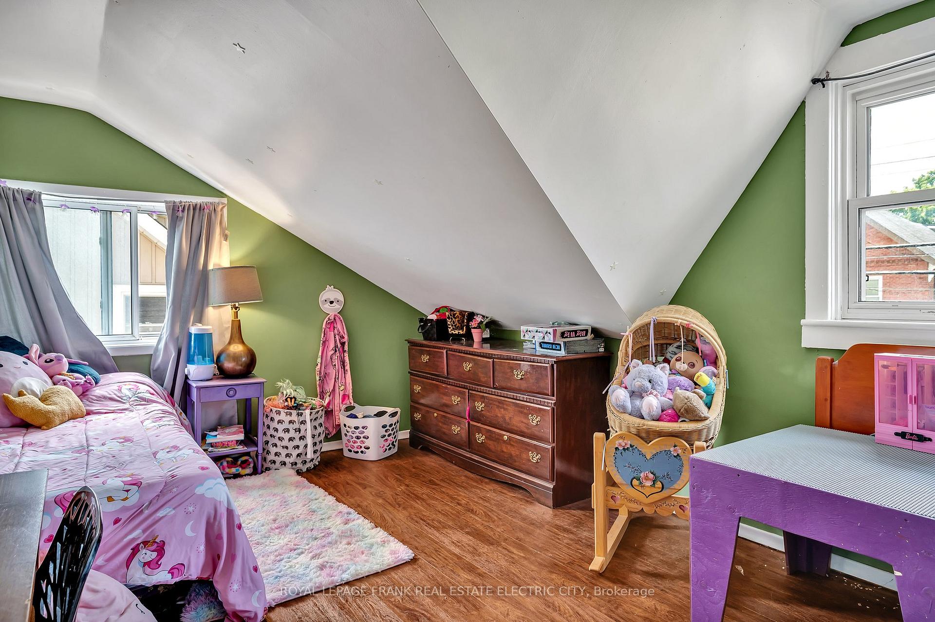 Photo 17 of 526 Rogers Street, Peterborough, Ashburnham Ward 4 — HOMEH